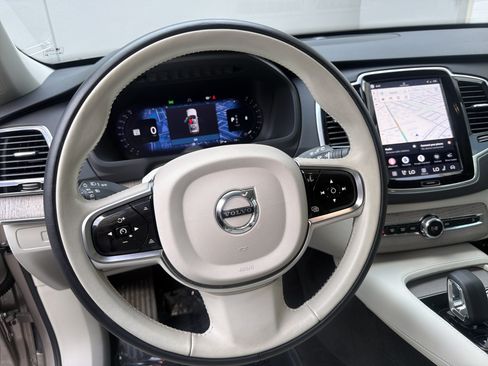 Certified 2024 Volvo XC90 B6 Plus w/ Protection Package Premier AWD/4WD image 18