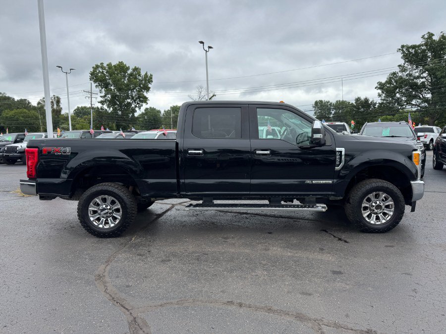 Used 2017 Ford F250 XLT w/ XLT Premium Package AWD/4WD image 6
