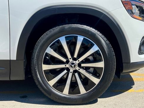 Certified 2023 Mercedes-Benz GLB 250 4MATIC image 11