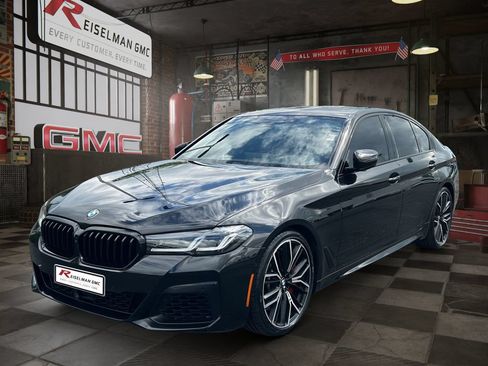 Used 2023 BMW M550i xDrive w/ Executive Package AWD/4WD image 1