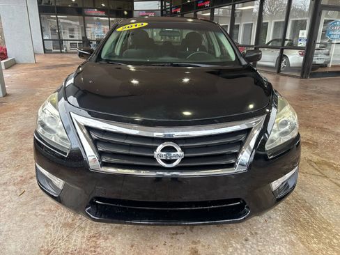 Used 2013 Nissan Altima 2.5 S image 2