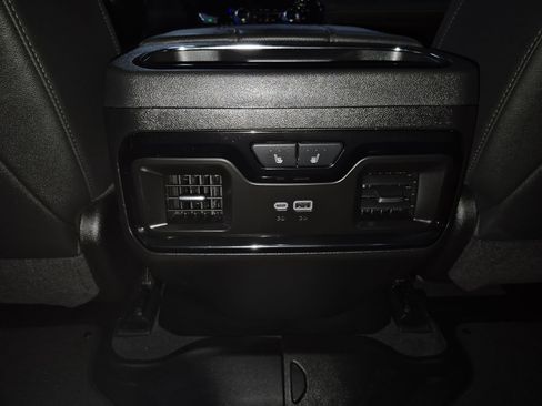 Certified 2025 GMC Sierra 1500 AT4 AWD/4WD image 22