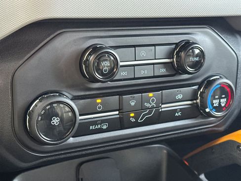Certified 2023 Ford Bronco Badlands AWD/4WD image 20