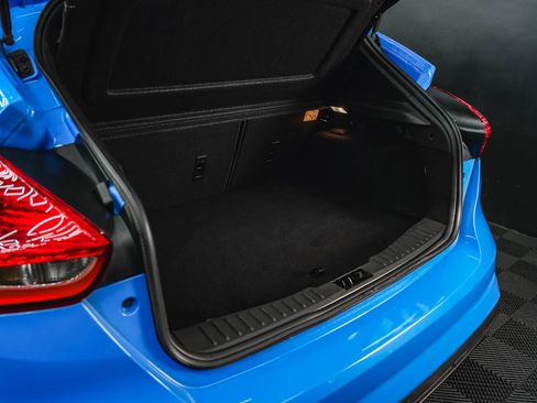 Used 2017 Ford Focus RS image 71