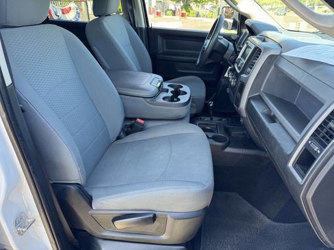 Used 2018 RAM 2500 Tradesman w/ Chrome Appearance Group image 7