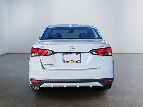 New 2025 Nissan Versa SR w/ Trunk Package image 4