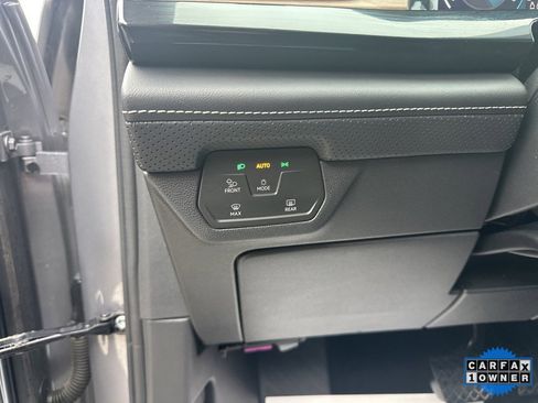 Used 2024 Volkswagen Atlas SE image 64