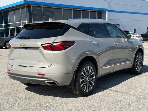 Certified 2021 Chevrolet Blazer Premier w/ Driver Confidence II Package FWD image 5