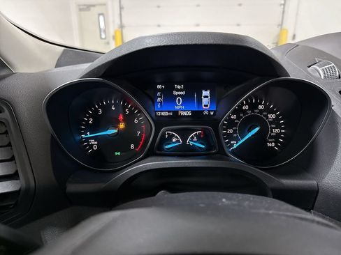 Used 2017 Ford Escape Titanium FWD image 12