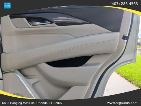 Used 2018 Cadillac Escalade Premium Luxury AWD/4WD image 24