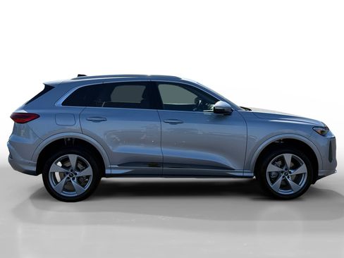 New 2026 Audi Q5 Premium Plus AWD/4WD image 6