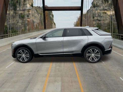 New 2026 Cadillac Lyriq Premium Luxury RWD image 5