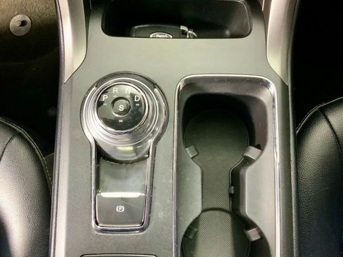 Used 2019 Ford Fusion SEL image 28