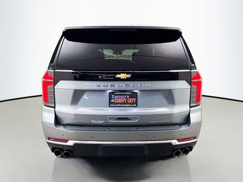 Used 2025 Chevrolet Suburban Premier w/ Sun And Tow Package AWD/4WD image 9
