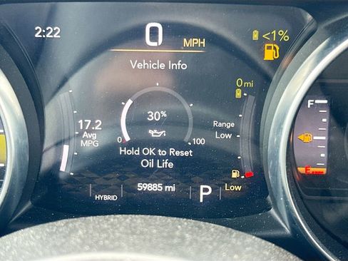 Used 2023 Jeep Wrangler Unlimited Sahara AWD/4WD image 13