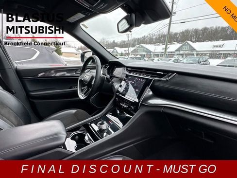 Used 2021 Jeep Grand Cherokee L Altitude image 16