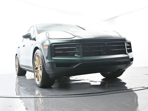Certified 2025 Porsche Cayenne S AWD/4WD image 57