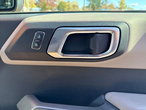 Used 2021 Ford Bronco Wildtrak image 39