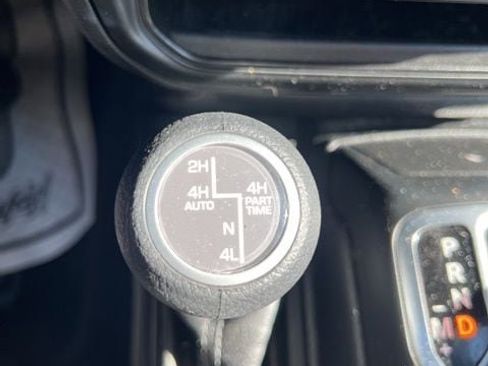 Certified 2025 Jeep Wrangler Unlimited Sahara AWD/4WD image 27