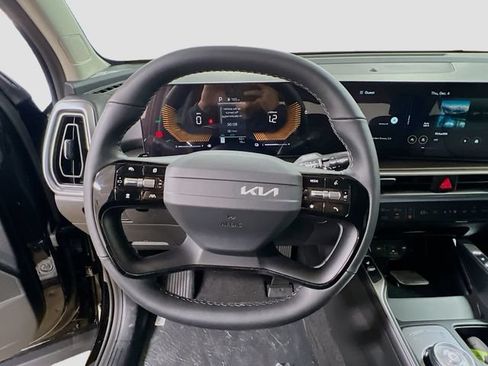 New 2026 Kia Sorento EX w/ EX Premium Package AWD/4WD image 11