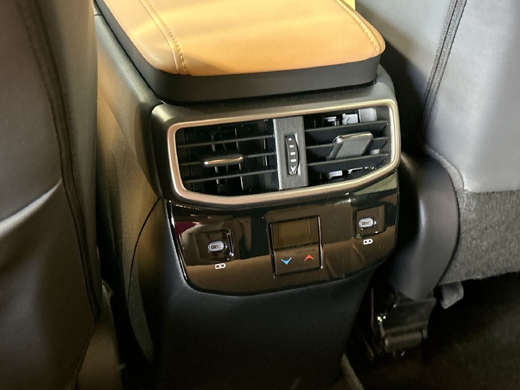 Used 2026 Lexus RX 350 Premium w/ Accessory Package (Z1) FWD image 28