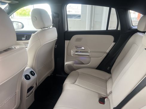 Certified 2025 Mercedes-Benz GLA 250 image 23