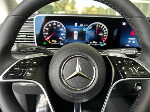New 2026 Mercedes-Benz GLE 450e 4MATIC image 28