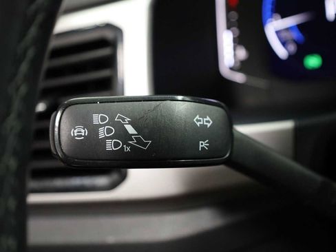 Used 2021 Volkswagen Atlas SEL Premium image 28