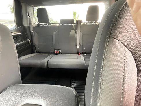 Used 2023 Chevrolet Silverado 1500 LT AWD/4WD image 27