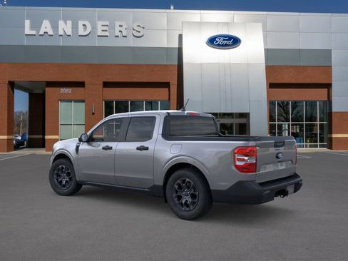 New 2025 Ford Maverick XLT image 4