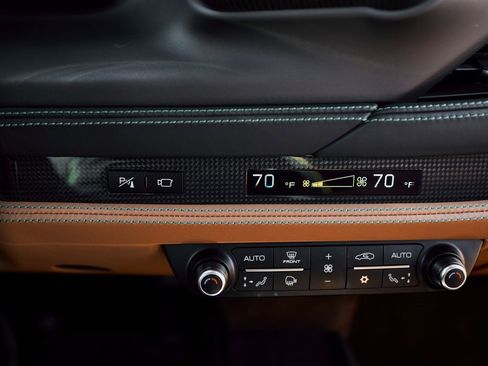 Used 2022 Ferrari F8 Tributo image 65