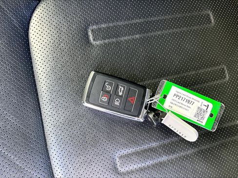 Used 2023 Land Rover Defender 130 X image 11