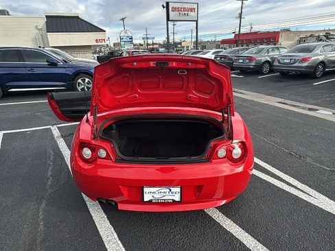 Used 2005 BMW Z4 2.5i image 16