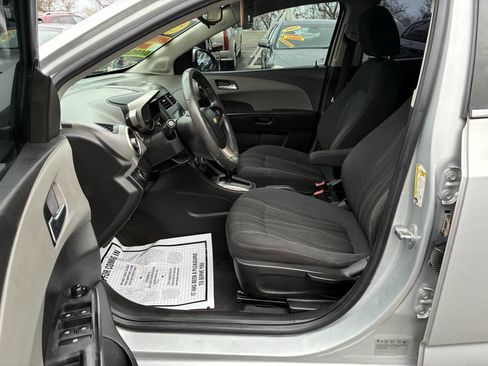 Used 2012 Chevrolet Sonic LT image 3
