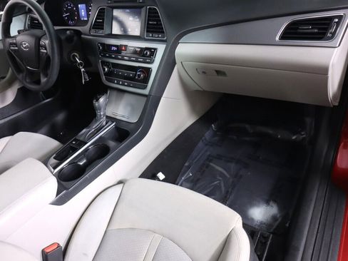 Used 2016 Hyundai Sonata SE image 39