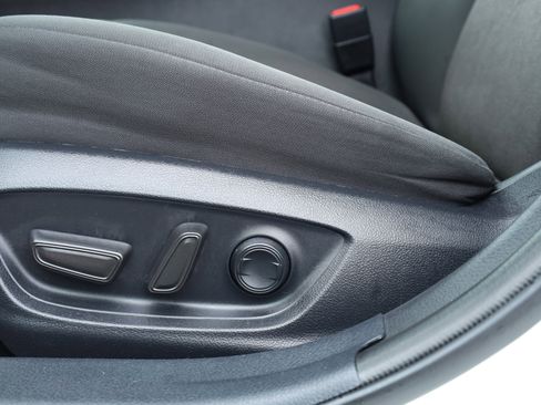 Used 2023 Toyota Camry LE image 23