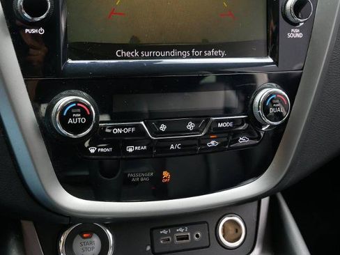 Certified 2023 Nissan Murano SV w/ SV Midnight Edition Package AWD/4WD image 19