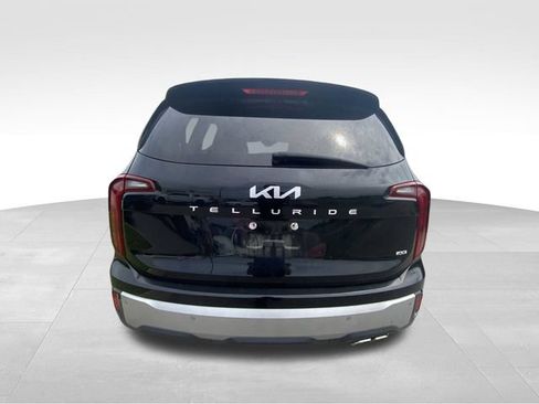 Used 2024 Kia Telluride S AWD/4WD image 8