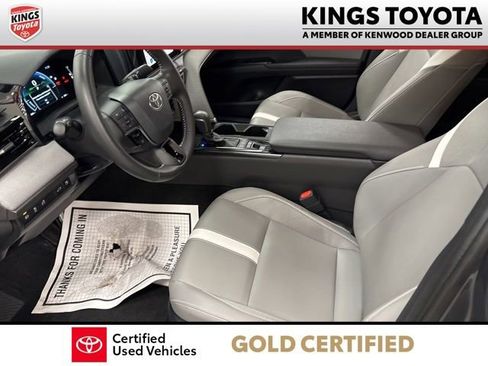 Certified 2025 Toyota Camry SE FWD image 15