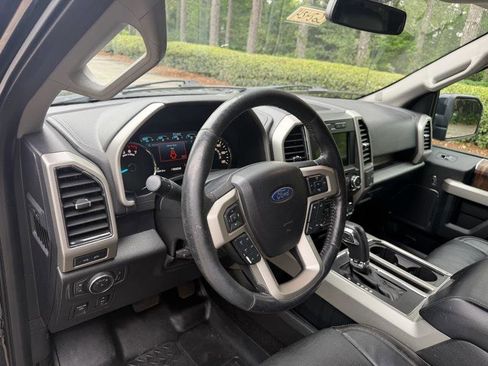 Used 2018 Ford F150 Lariat w/ Equipment Group 501A Mid AWD/4WD image 21