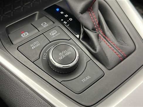 Used 2024 Toyota RAV4 SE w/ Weather & Moonroof Package AWD/4WD image 25