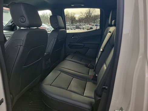 New 2026 GMC Canyon Elevation w/ Convenience Package image 7