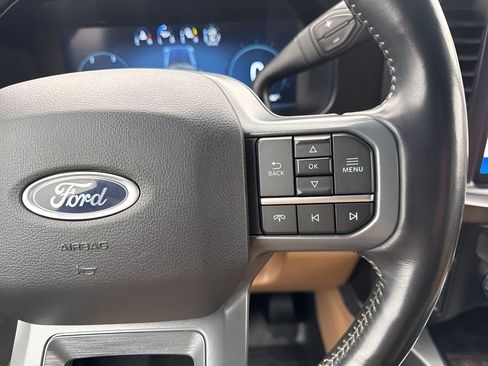 Used 2023 Ford F250 Lariat w/ Chrome Package image 17