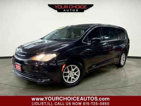 Used 2017 Chrysler Pacifica Touring FWD image 1