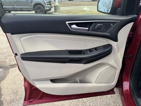 Used 2024 Ford Edge Titanium w/ Equipment Group 301A image 10
