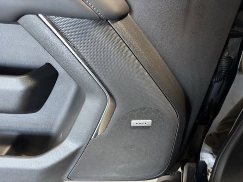 Used 2023 Chevrolet Suburban Z71 w/ Luxury Package image 5