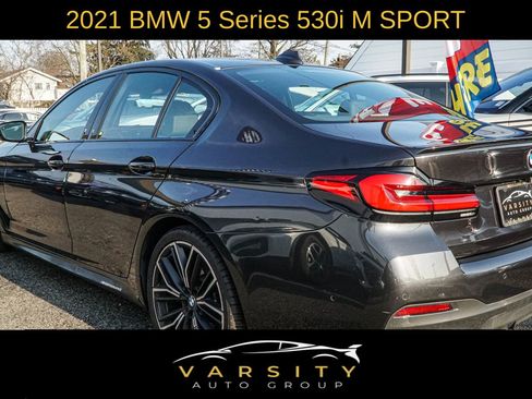 Used 2021 BMW 530i w/ M Sport Package image 3