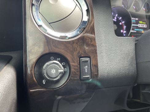 Used 2015 Ford F250 Platinum w/ FX4 Off-Road Package image 22