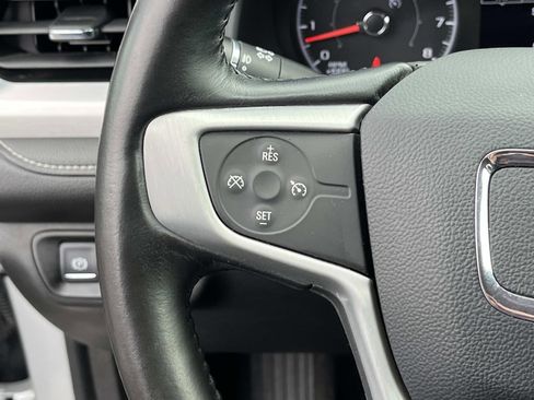 Used 2019 GMC Acadia SLE image 32