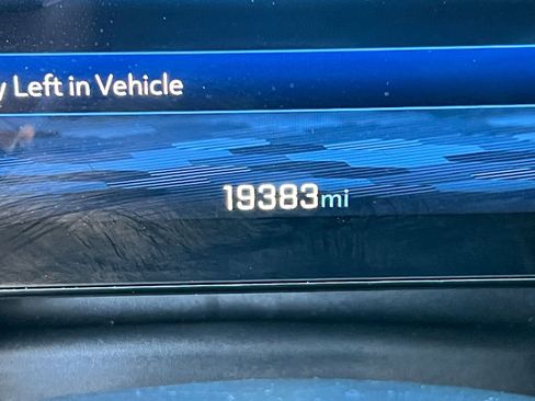 Used 2025 Chevrolet Equinox LT image 34